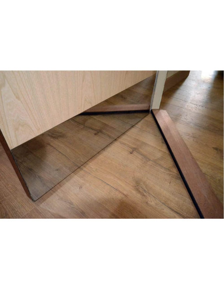 Seuil de porte à la suisse en bois